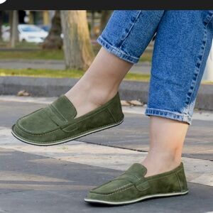 Ruby Barefoot Green Suede Loafers EU 39 Handmade Natural Leather Minimalist